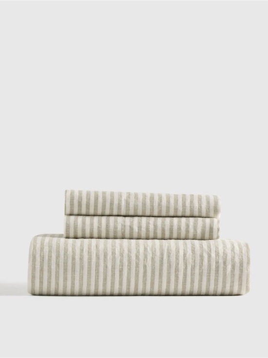 Quince Other - NWOT European Linen Willowleaf Striped Cal King Fitted Sheet Set - Retail $140